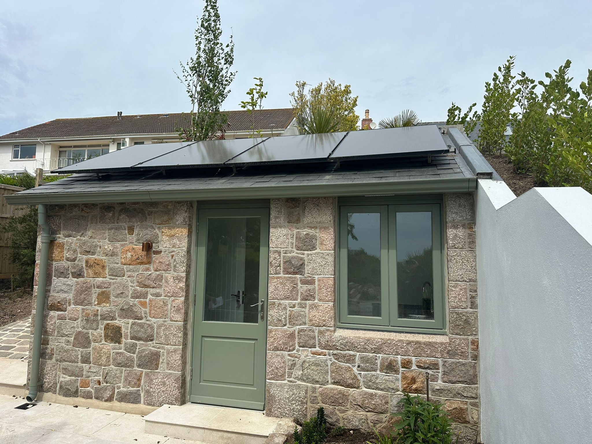 Solar PV & battery storage – image 1